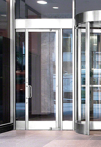 CRL Balancer™ Polished Stainless Aluminum Medium Stile Door for 1" Glazing; 3-11/32" Top Rail; 9-1/2" Bottom Rail; Concealed Hinge Tube RHR; With Lock