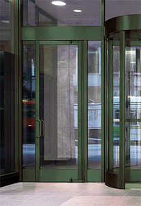 CRL Balancer™ KYNAR® Painted Aluminum Medium Stile Door for 1" Glazing; 3-11/32" Top Rail; 9-1/2" Bottom Rail; Concealed Hinge Tube RHR; With Lock